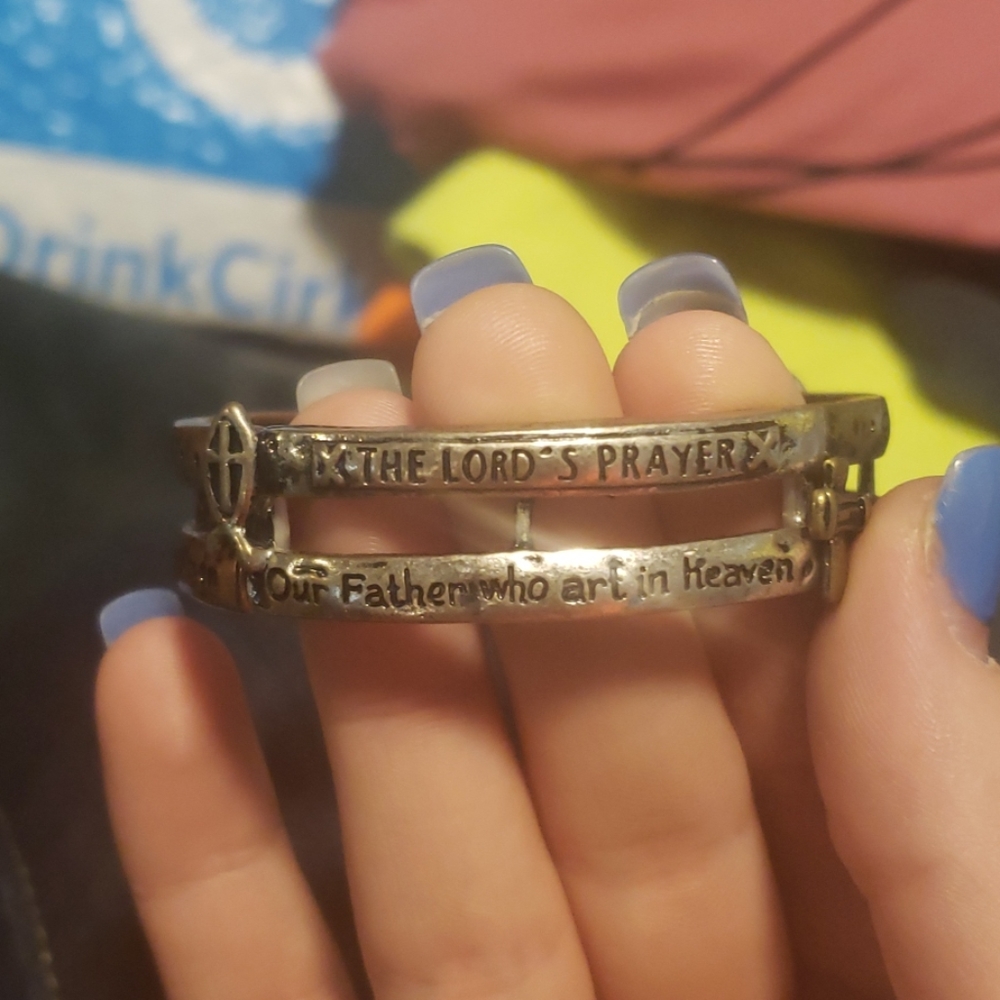 Bracelet